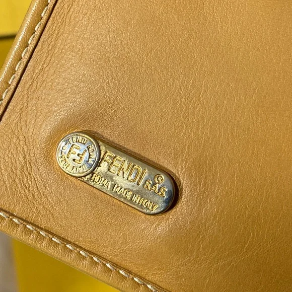 GUC Vintage Fendi Zucca Bifold Wallet w/Box and Dustbag - Picture 8 of 8